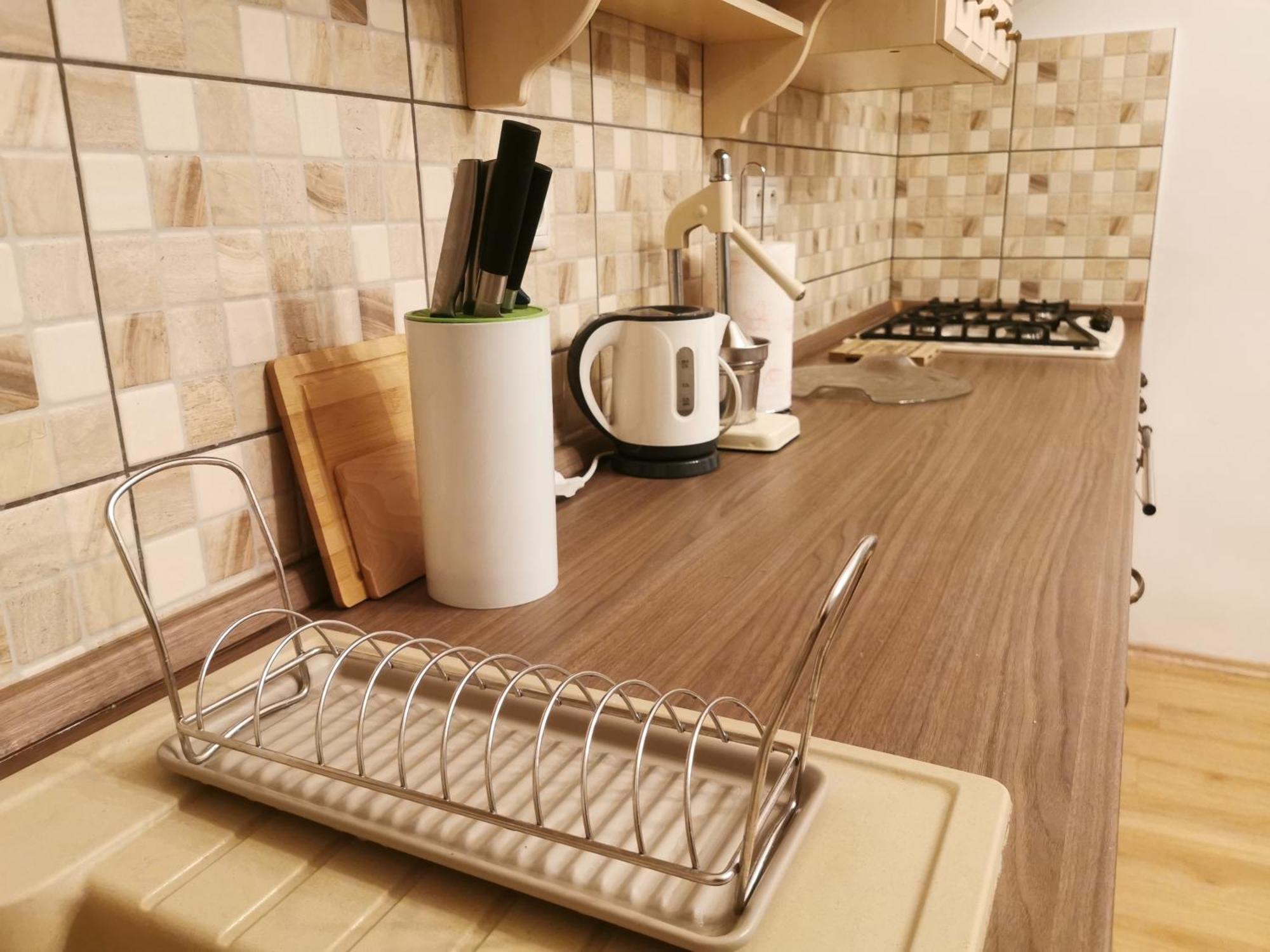 Cozyhome The Castle Apartment - Spacious, Quiet, High Ceiling Bratislava Luaran gambar